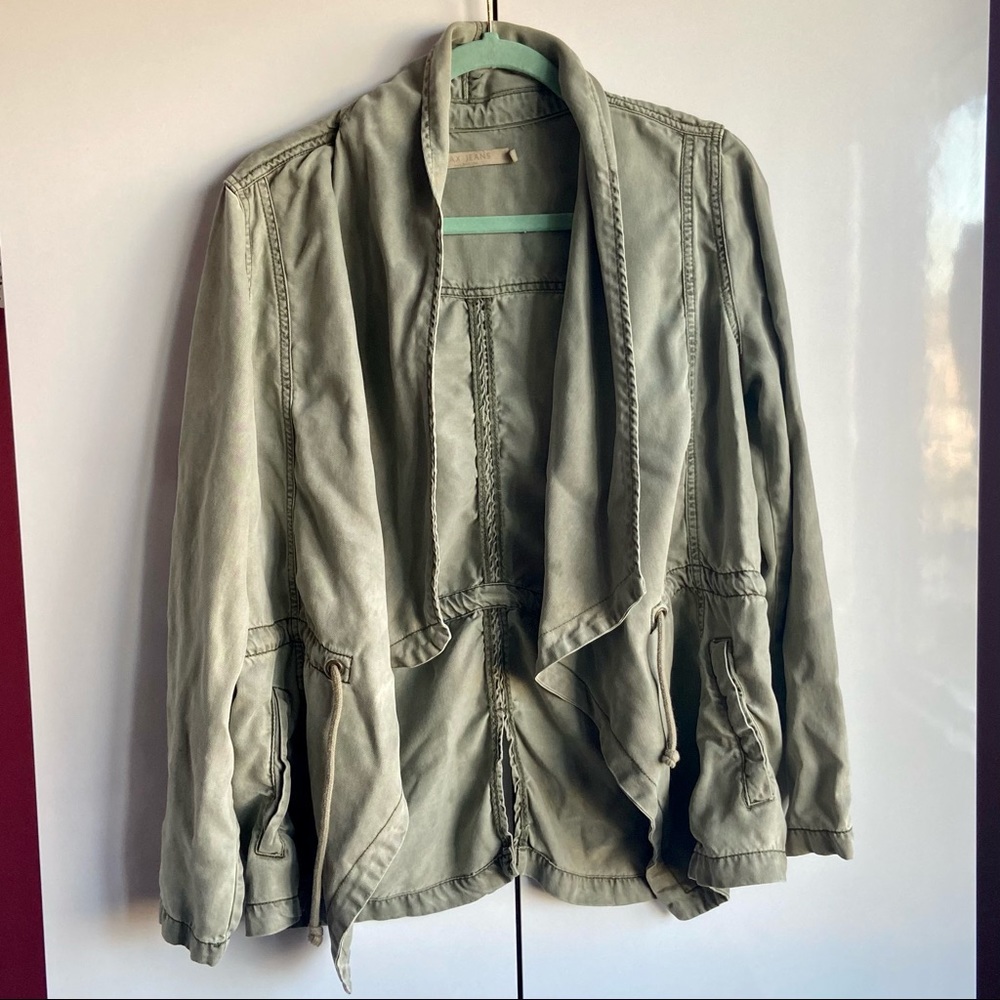 Green Jacket - Picture 2 of 6